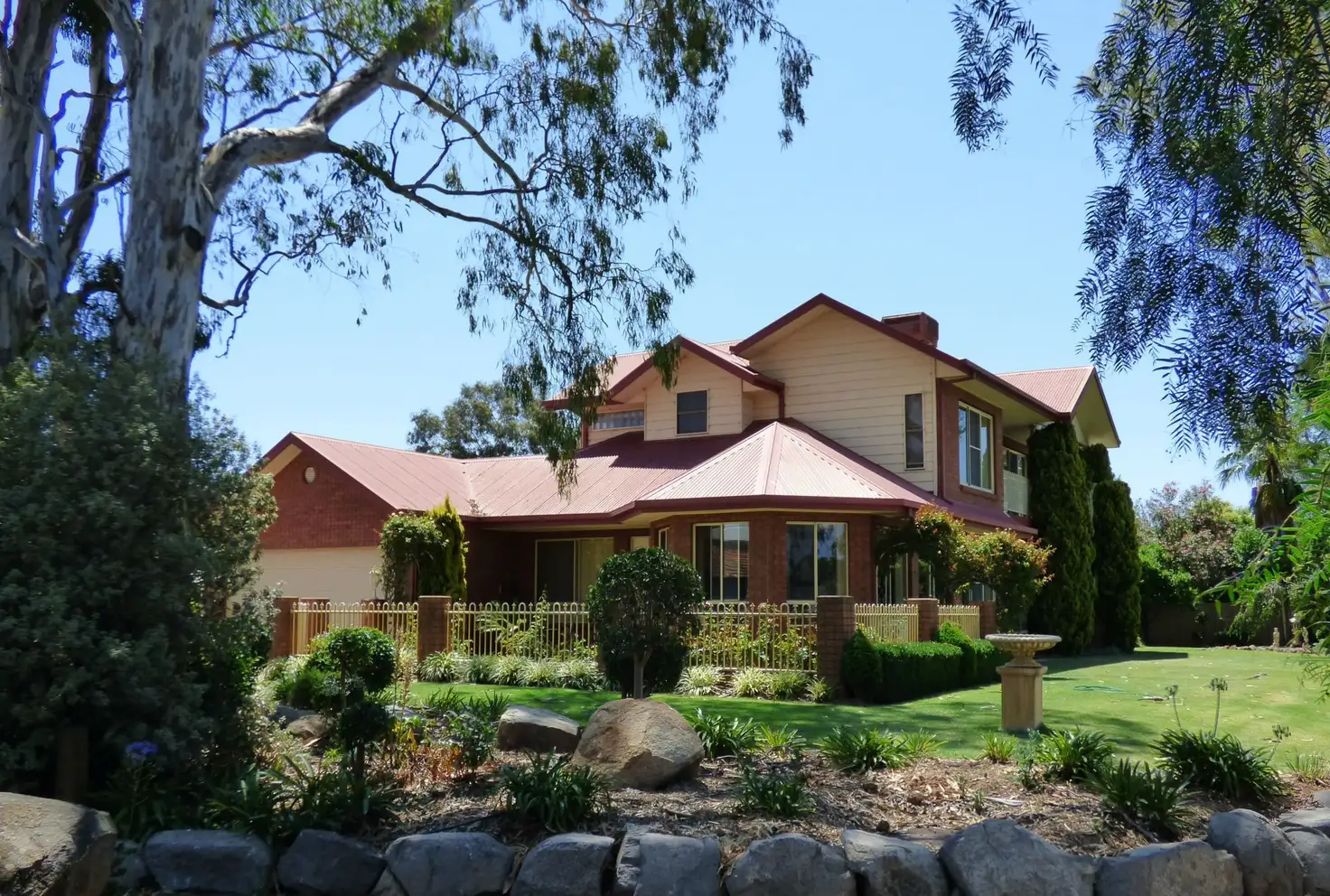 Main view of Homely house listing, 1 Lakeview Close, Benalla VIC 3672