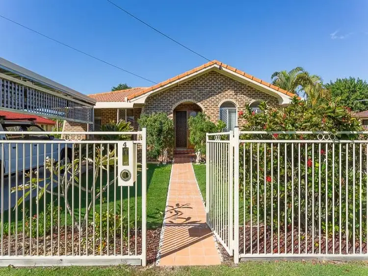 Main view of Homely house listing, 4 Barossa Street, Kippa-ring QLD 4021