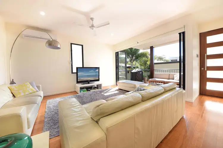 Seventh view of Homely semi-detached listing, 2/30 Nundah Avenue, Miami QLD 4220