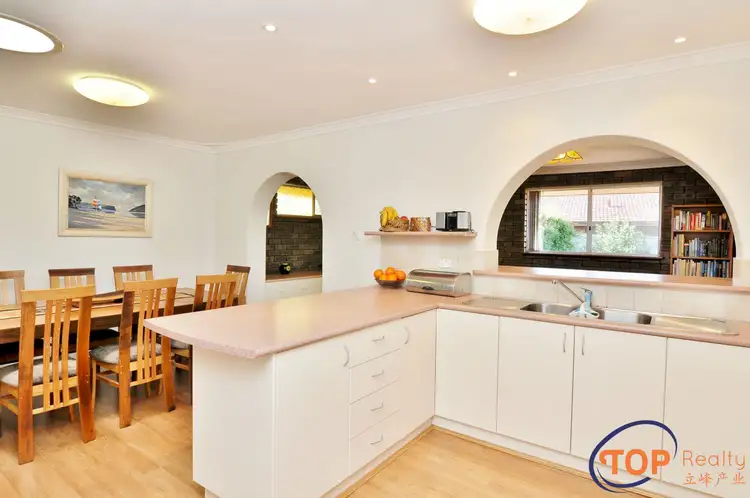 Fifth view of Homely house listing, 10 Burren Gate, Willetton WA 6155