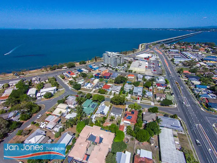 Second view of Homely house listing, 7 ROBERT Street, Clontarf QLD 4019
