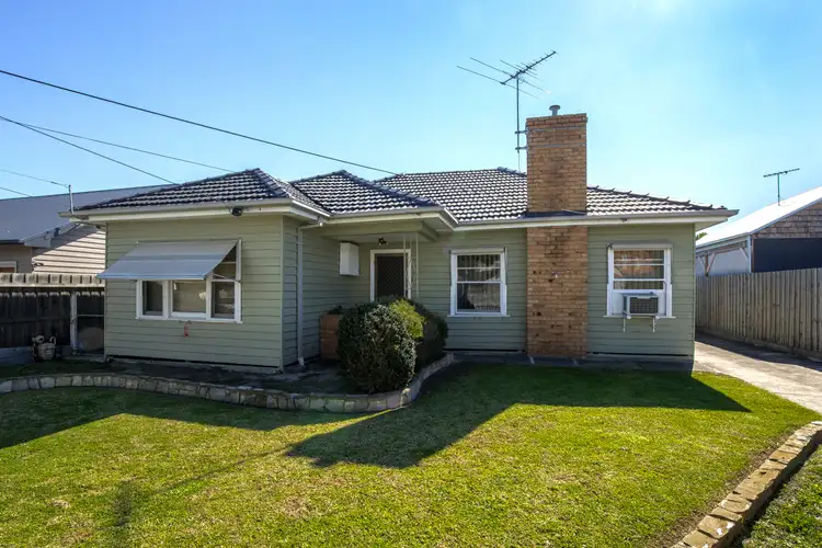 2 Kerr Street, Kingsville VIC 3012