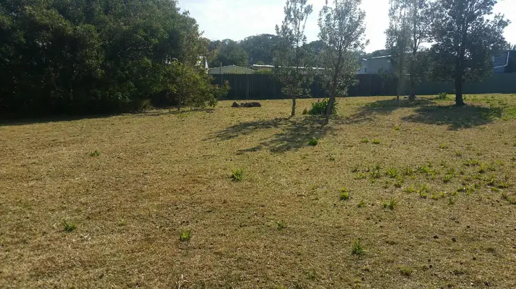 16 Kurrawa Dr, Kioloa NSW 2539