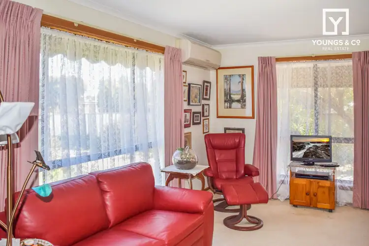 Second view of Homely house listing, 6 Hawking Ct, Mooroopna VIC 3629