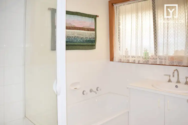 Fifth view of Homely house listing, 6 Hawking Ct, Mooroopna VIC 3629