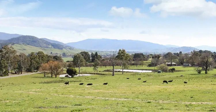 407 Mullagong Rd, Upper Gundowring VIC 3691