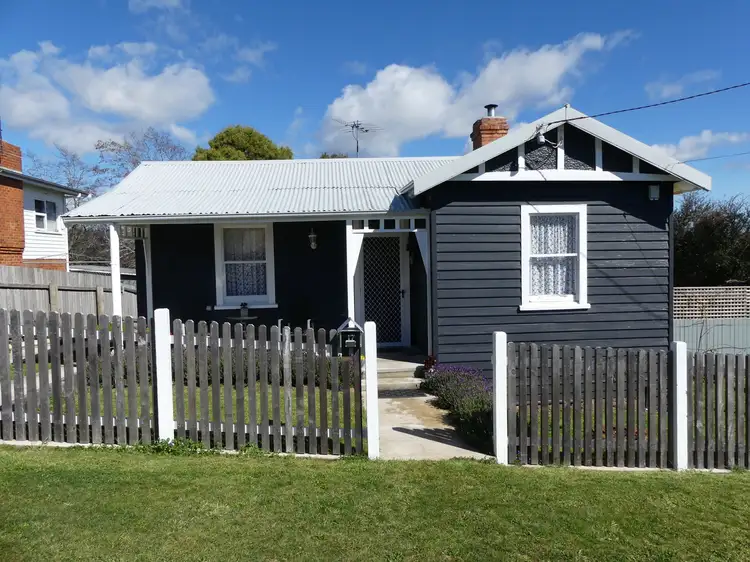 17 East Church St, Deloraine TAS 7304
