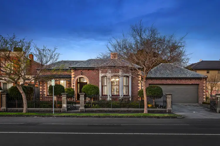 105 Wilson St, Brighton VIC 3186
