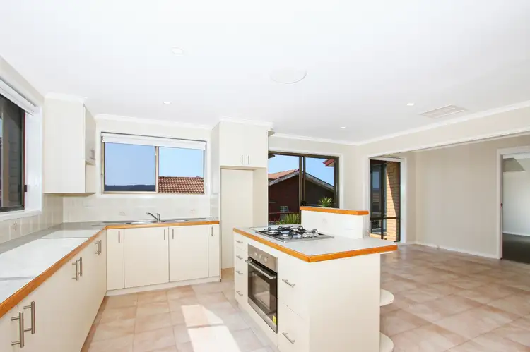 Fourth view of Homely house listing, 17 Elliott St, Crestwood NSW 2620