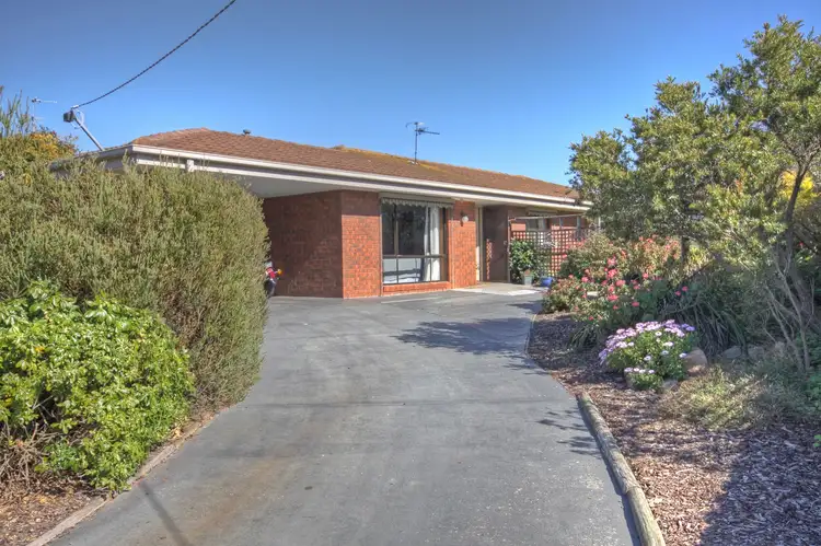 Second view of Homely house listing, 25 Waratah Ave, Paynesville VIC 3880