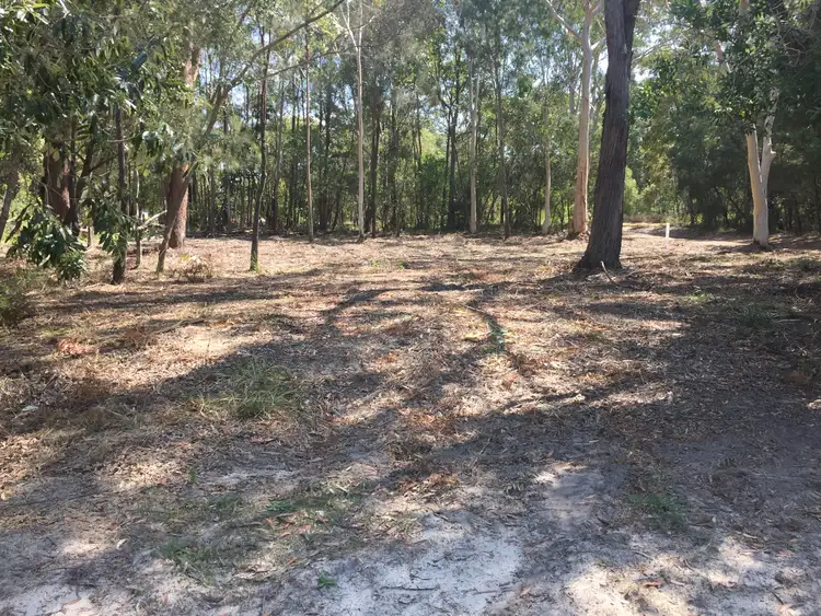 12 Hunters Rd, Russell Island QLD 4184