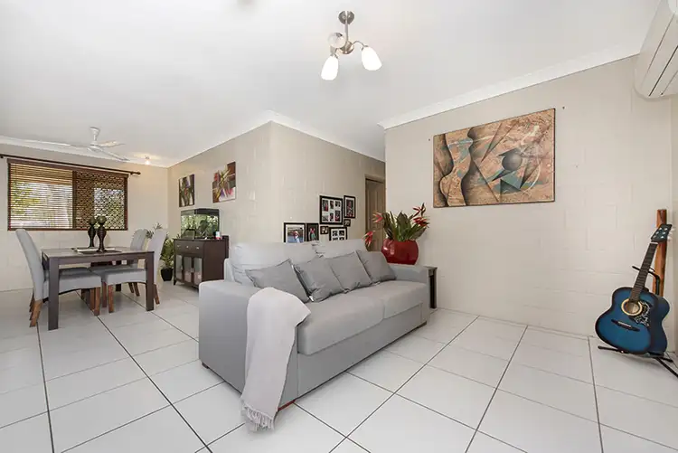 Fifth view of Homely house listing, 8 Cali Ct, Mount Low QLD 4818