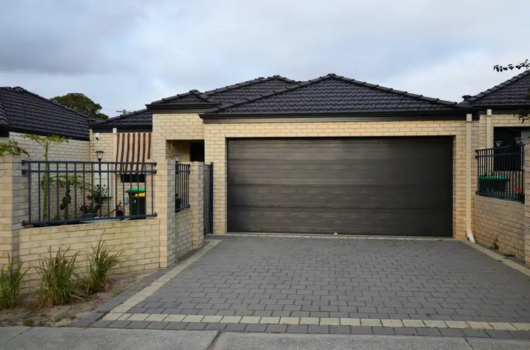 16 Marloo Road, Westminster WA 6061
