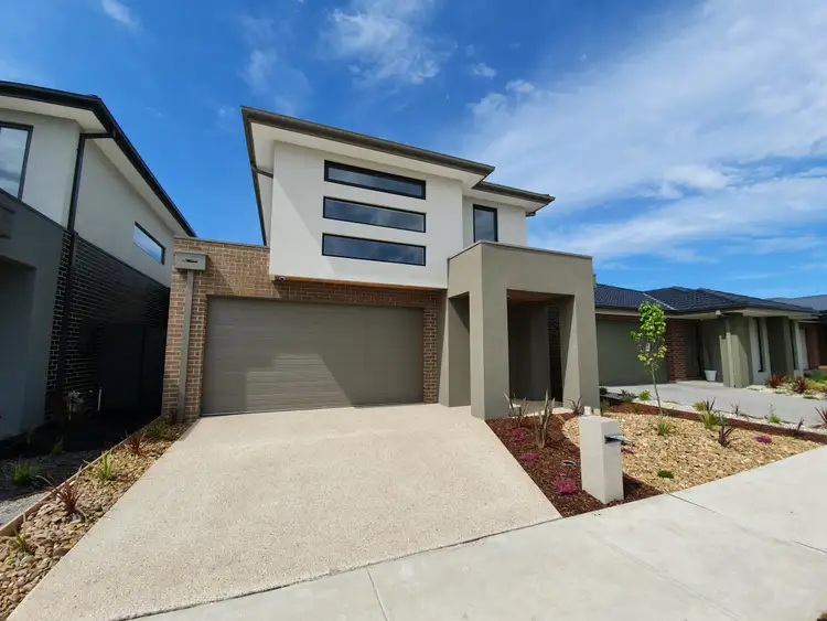 14 Mabillon Way, Clyde North VIC 3978