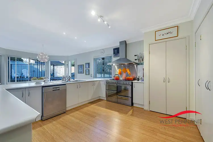 212 Highs Rd, West Pennant Hills NSW 2125