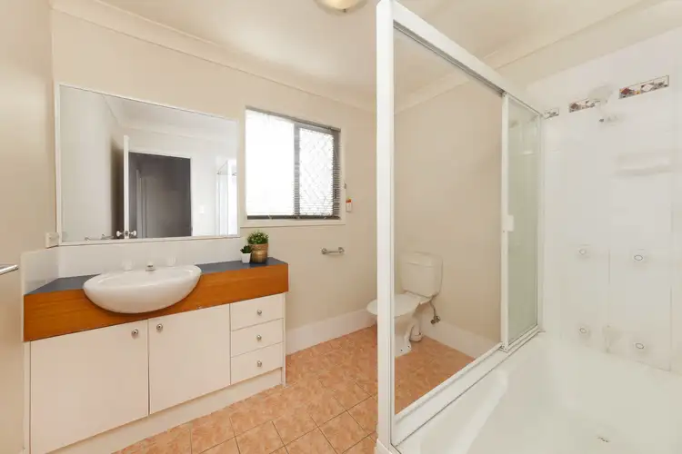 Fifth view of Homely townhouse listing, Unit 6/162-164 Fairfield Rd, Fairfield QLD 4103