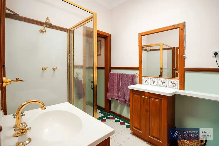 Sixth view of Homely house listing, 8 Ross St, Bairnsdale VIC 3875