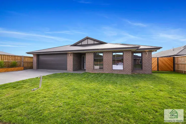 Main view of Homely house listing, 33 Berenger Ave, Trafalgar VIC 3824