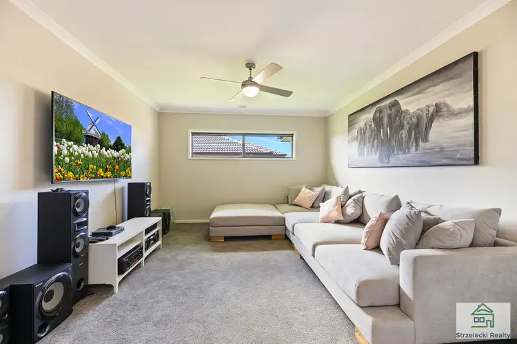 Second view of Homely house listing, 33 Berenger Ave, Trafalgar VIC 3824