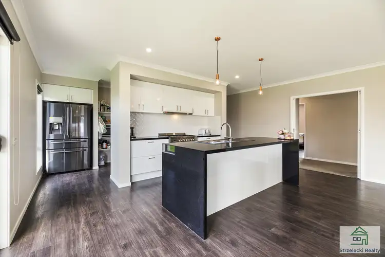 Sixth view of Homely house listing, 33 Berenger Ave, Trafalgar VIC 3824