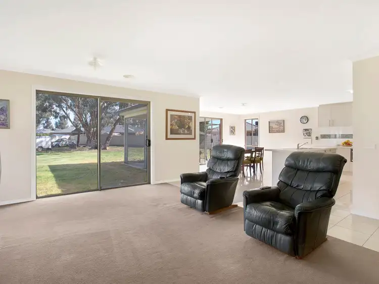 Fourth view of Homely house listing, 8 Rosea Ct, Ascot VIC 3551