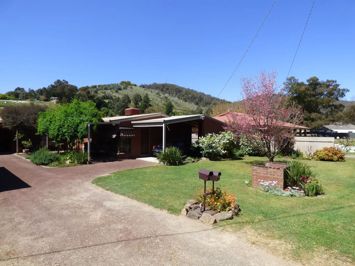 Main view of Homely unit listing, Unit 1/9 Elgin St, Myrtleford VIC 3737