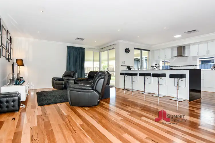 Fifth view of Homely house listing, 39 Braidwood Dr, Australind WA 6233