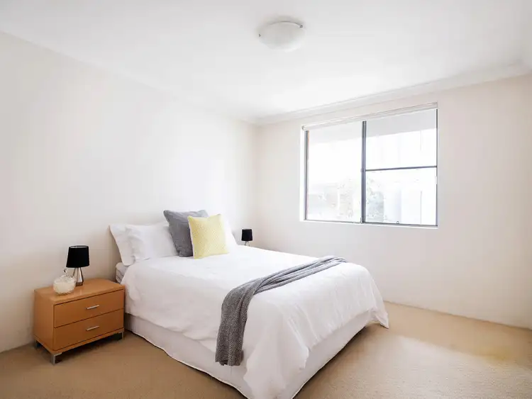 Fifth view of Homely unit listing, Unit 2/52 Penkivil St, Bondi NSW 2026