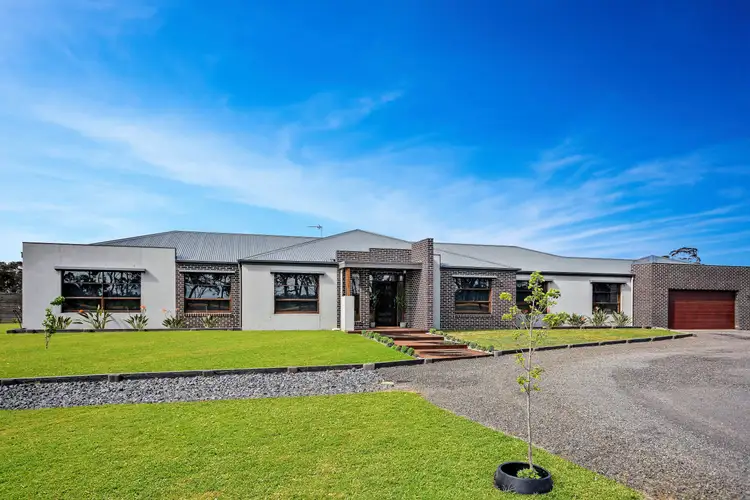 35 Darlington Mine Rd, Stawell VIC 3380
