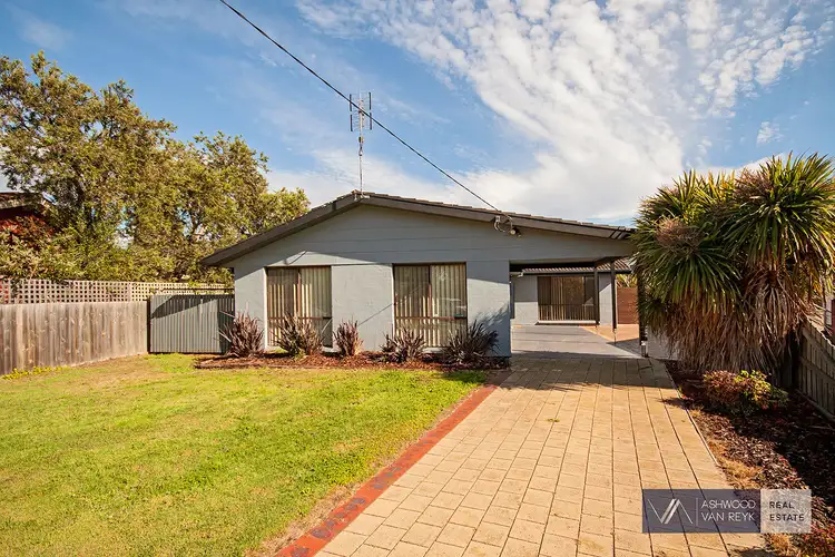 8 White Ct, Eagle Point VIC 3878