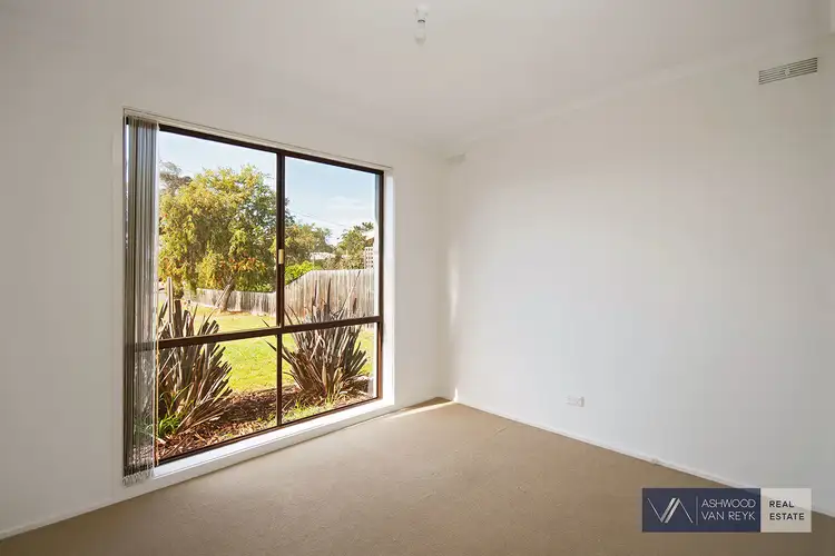 Seventh view of Homely house listing, 8 White Ct, Eagle Point VIC 3878