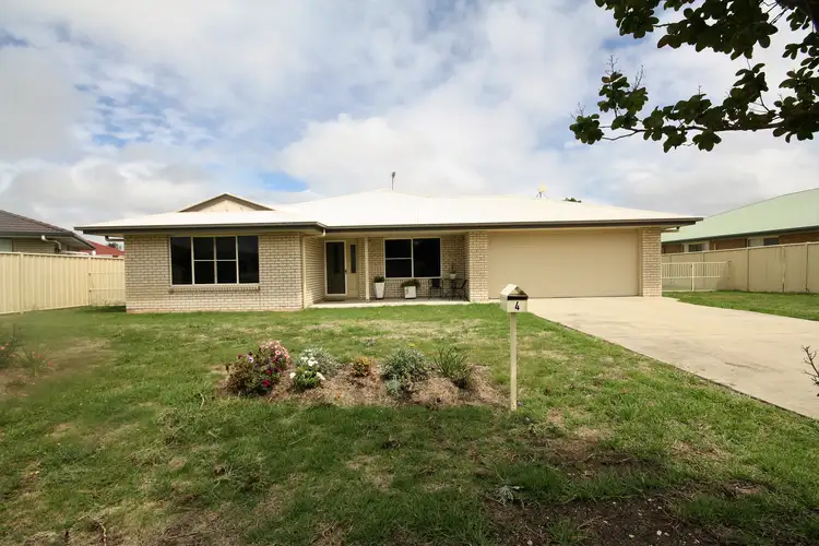 4 Pristine Ct, Warwick QLD 4370