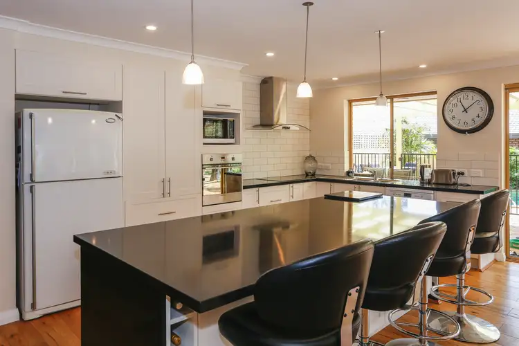 8 Guinevere Way, Carine WA 6020