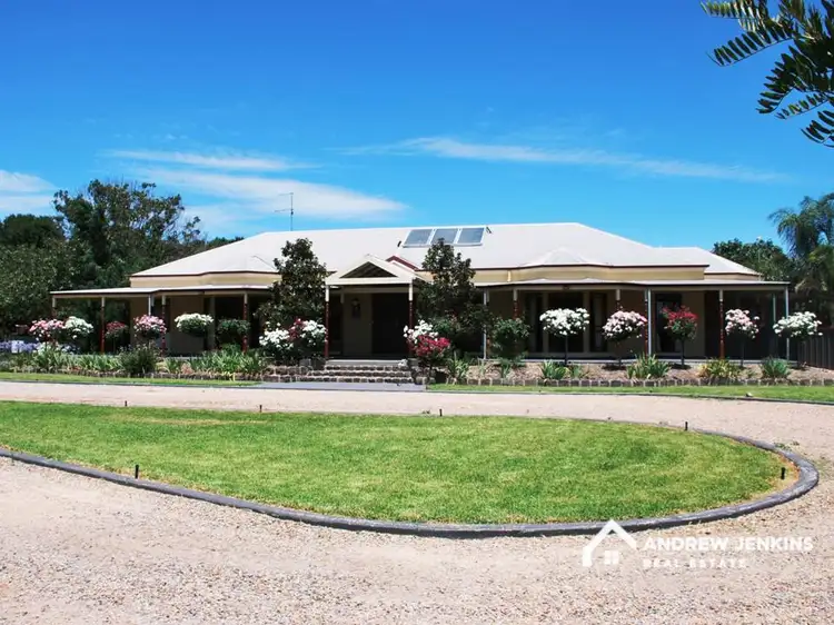 63 Murray Rd, Koonoomoo VIC 3644