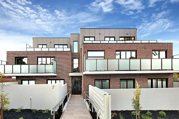 7-9 Cowra St, Brighton VIC 3186