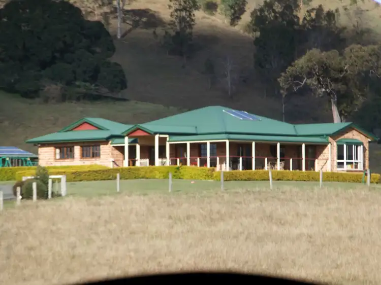 103 Jenkinsons Road, Mount Kilcoy QLD 4515
