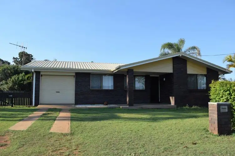 16 Scott St, Burnett Heads QLD 4670