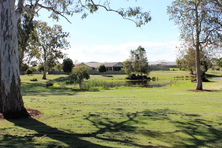 10 Hedley Dr, Woolmar QLD 4515