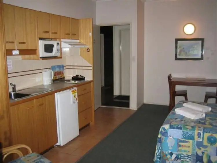 Fourth view of Homely unit listing, Unit 6/651 Charlton Esplanade, Urangan QLD 4655