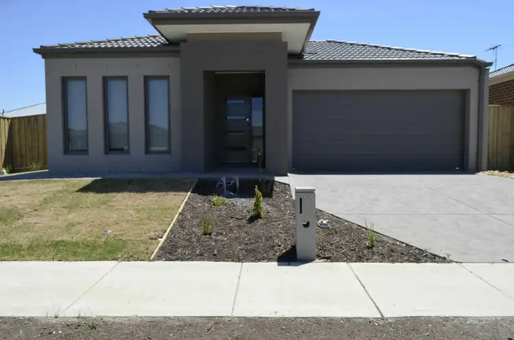 Main view of Homely house listing, 156 Mountainview Boulevard, Cranbourne North VIC 3977