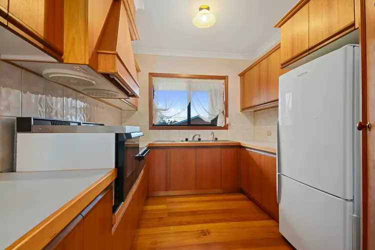 Sixth view of Homely house listing, 10 Flint Ct, Maffra VIC 3860