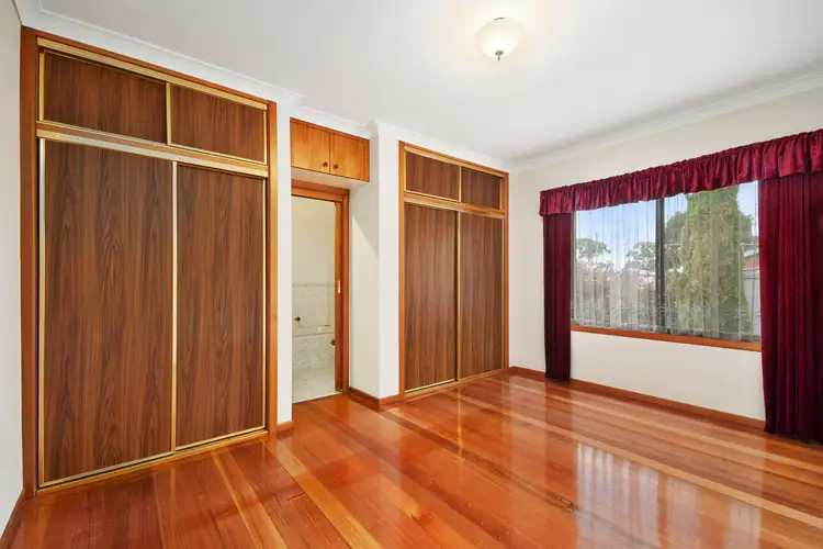 Seventh view of Homely house listing, 10 Flint Ct, Maffra VIC 3860
