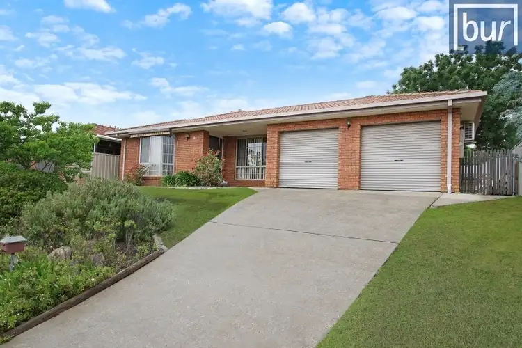 15 Nightingale Ave