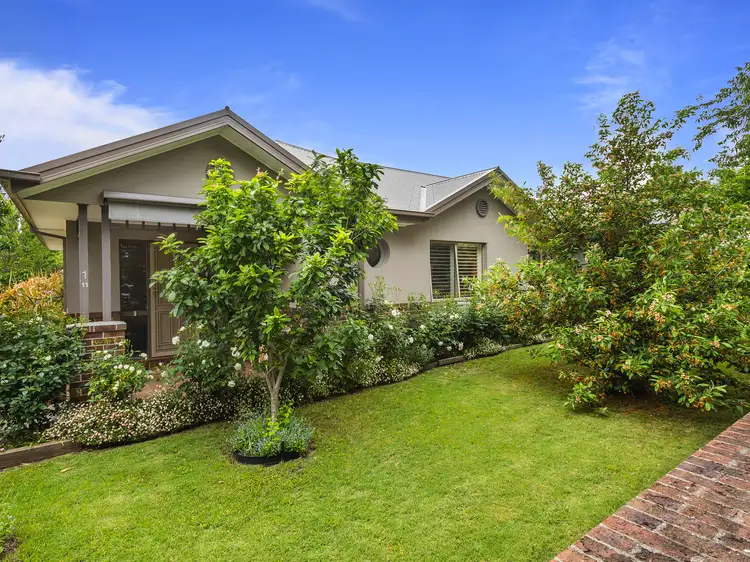 Unit 1/11 Rodney St, Gisborne VIC 3437