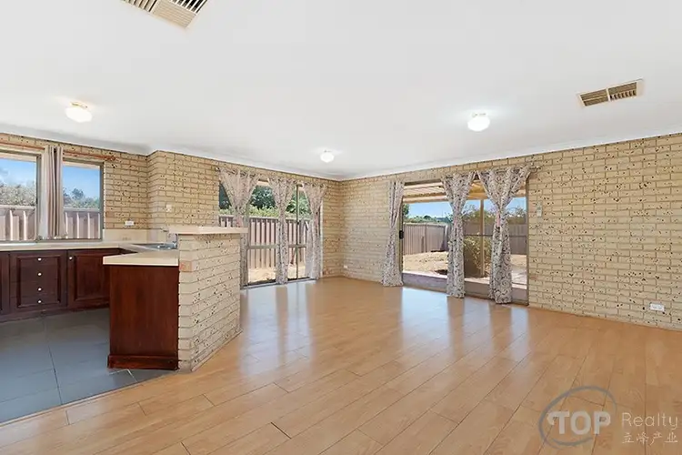 22A Merrifield Circle, Leeming WA 6149