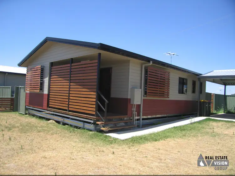 1A Pendula Cres, Blackwater QLD 4717