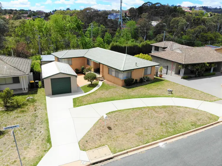 25 Debenham St, Mawson ACT 2607