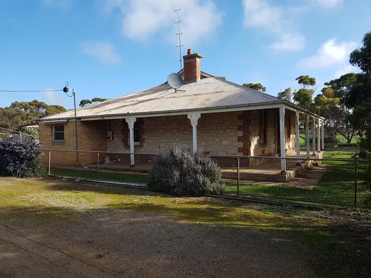 764 Clinton Rd, Maitland SA 5573