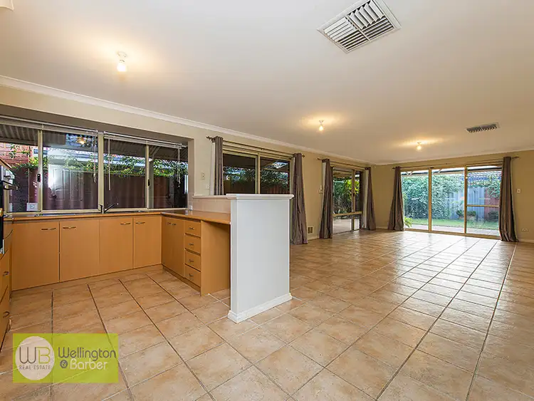 Second view of Homely house listing, 11 BEARD Place, Queens Park WA 6107