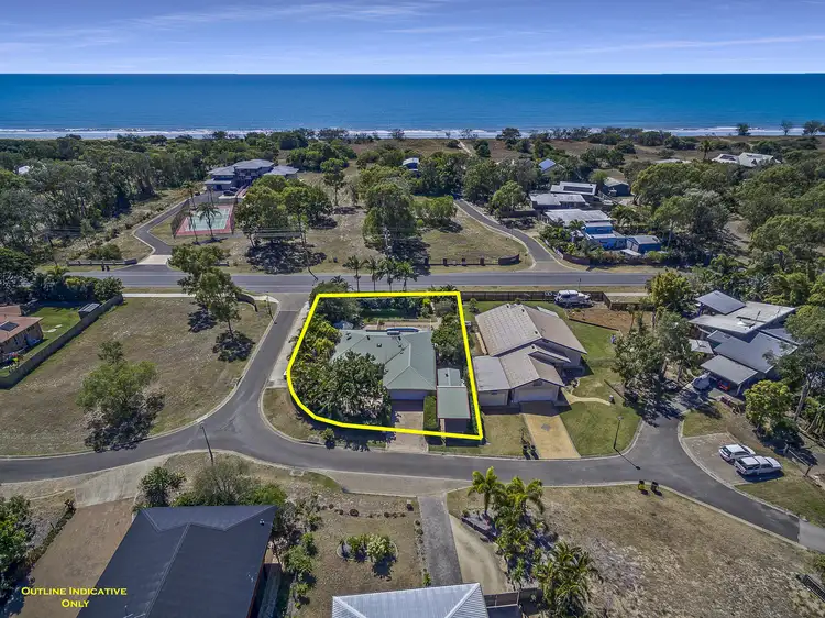 15 Sandpiper Gr, Moore Park Beach QLD 4670